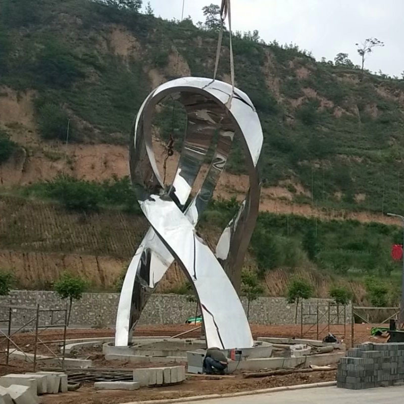 不锈钢镜面拉丝雕塑